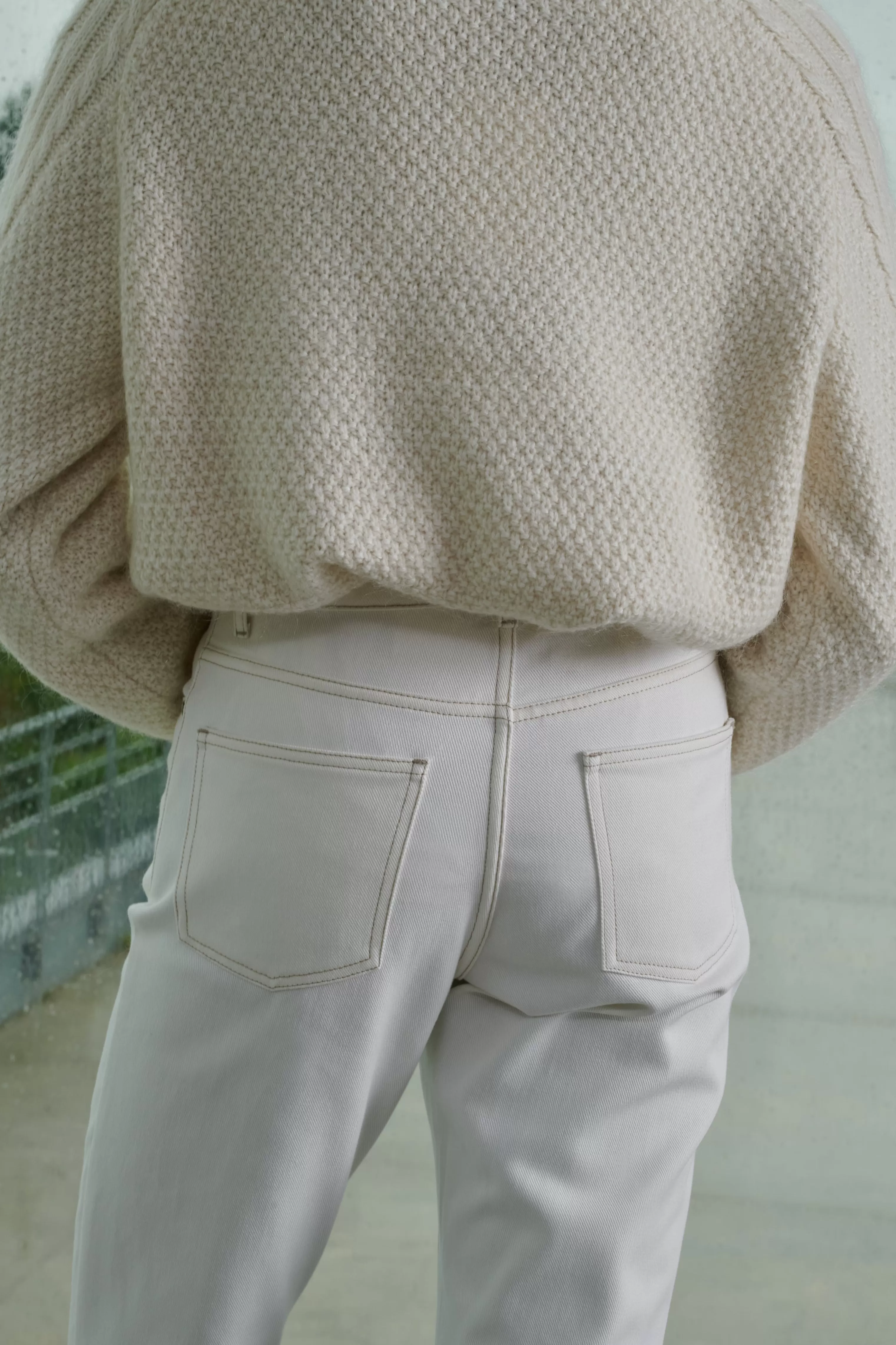 jean_barney_727710.webp Soeur -JEAN BARNEY Blanc