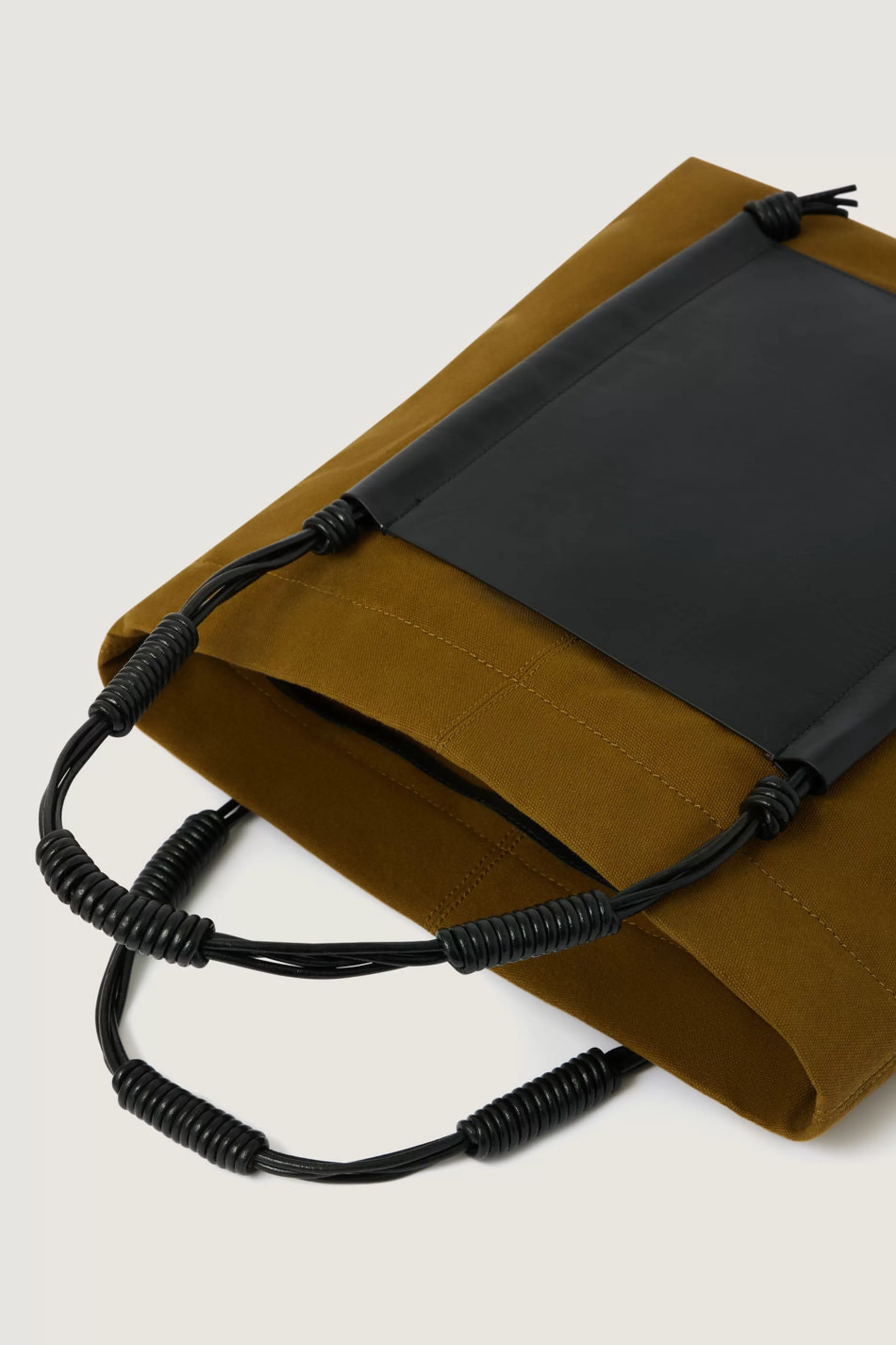 sac_amir_725443.webp Soeur -SAC AMIR bronze